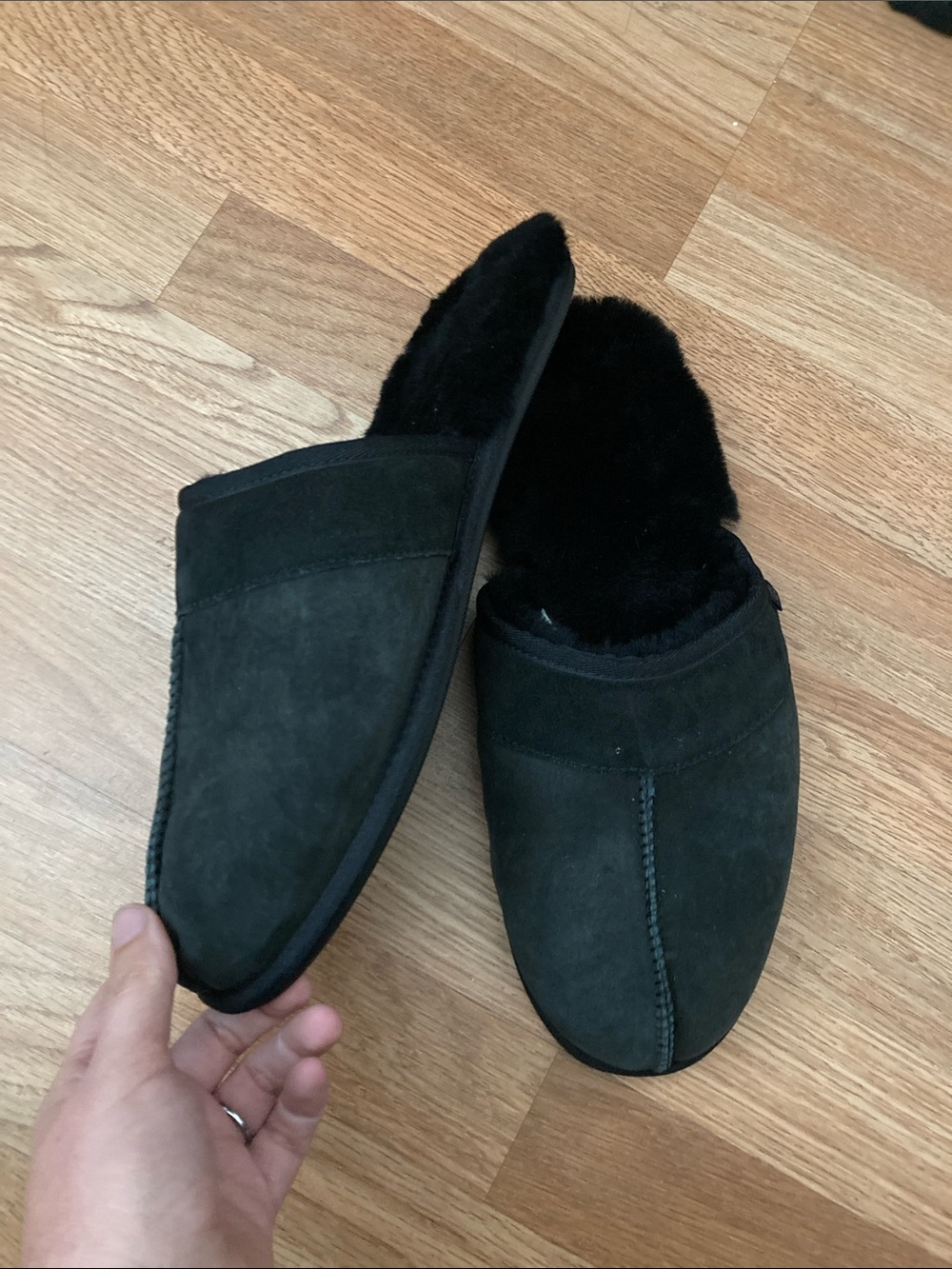 UGG Men's Black Slip-On Suede Loafers Sz 12 - Picture 3 of 6